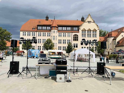 DJ Freadmaxx | Ihr Event-Profi für Abi-Ball, Oktoberfest, Karneval, Fasching, Silvester, Open Air, Party | in Halle / Saale, Leipzig, Magdeburg, bundesweit | mobiler DJ DJ Freadmaxx Sommerfest Open Air, DJ buchen in Halle/Saale für Schulabschlussfeier